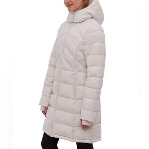 NWT Bench Womens Long Hooded Puffer Coat - Light Cream